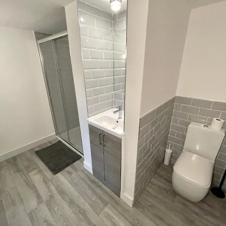 Fantastic Convenient 2 Bedroom 2 Bathroom Perfect For Stansted Airport, 2 Minute Walk To Bishops Stortford Train Station! Bishop's Stortford Exterior photo